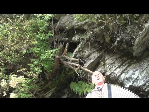 Fratele Maxim Mihaila - De-atatea ori privesc in sus (Sangeorz Bai)