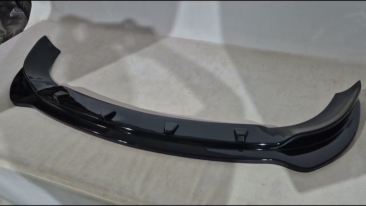 Mercedes Sprinter W907/W910 2018– Přední lip spoiler DPT (lesklá černá) Video 1