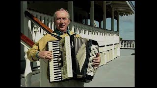 In The Good Old Summertime / Baby Face / Margie / Ma! (He’s Making Eyes At Me) / If You Knew Susie