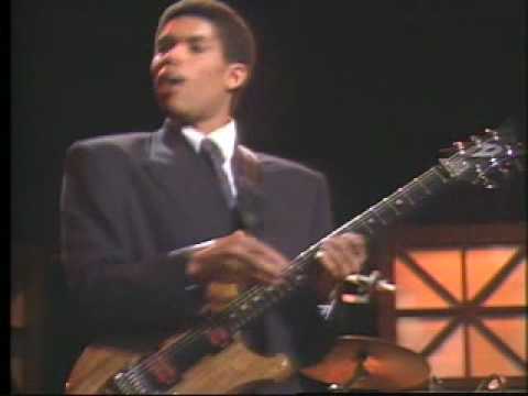 Stanley Jordan perform  "Autumn Leaves" @ NYC