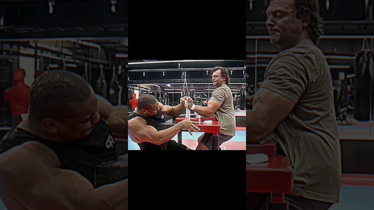 Devon Larratt showed the real strength of Larry #trending #armwrestling #shorts #devon #larrywheels