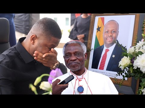 Sad: Sammy Gyamfi Couldn't Hold Back Tears Signing The Book Of Condolence At The Ministry Of Defence