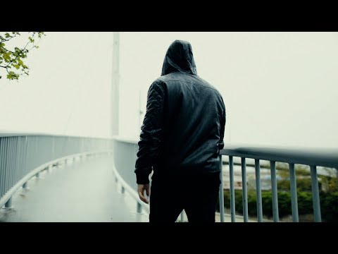 EDDIE MV | BAJO EL MISMO CIELO ft ALBA DEL VALS | Videoclip Oficial