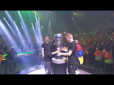 OUTSIDERS ARE THE WINNERS OF THE MAJOR CLIP