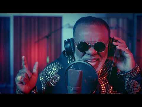 The Isley Brothers feat. 2Chainz - The Plug (Official Video)