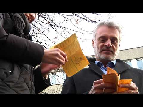 Gefälschte Impfnachweise - ein großes Problem für Innenminister Herrmann