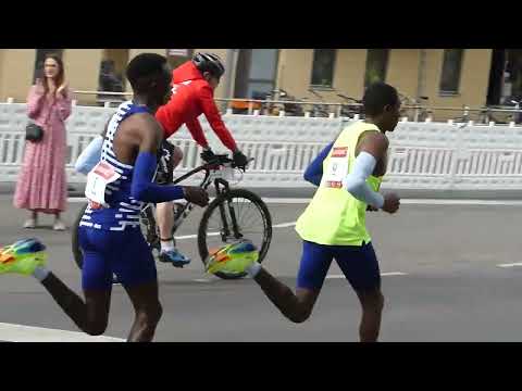 Berlin Halbmarathon 07 04 2024 - Daniel Ebenyo Sieger Ergebnisse Amos Kurgat Samuel Fitwi