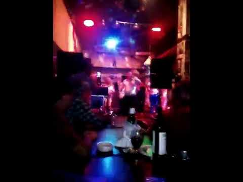 El temblor en VENUE CON LUIS DELFINO