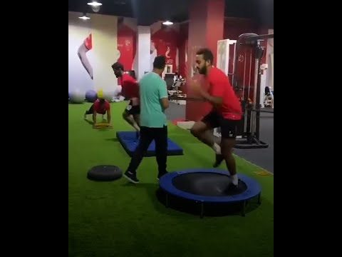 أطرفهم باسم مرسي.. كيف يتدرب نجوم الكرة المصرية في الجيم والمنزل؟