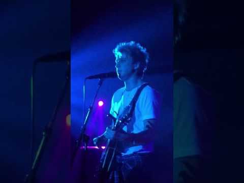 Dalton plays new (untitled) song in Detroit!