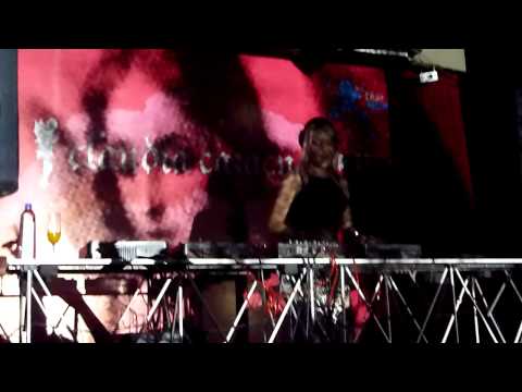 blueFROG's take on Claudia Cazacu