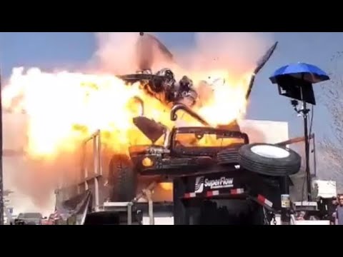 Pickup con 3,000 hp explota en una prueba de dinamómetro 