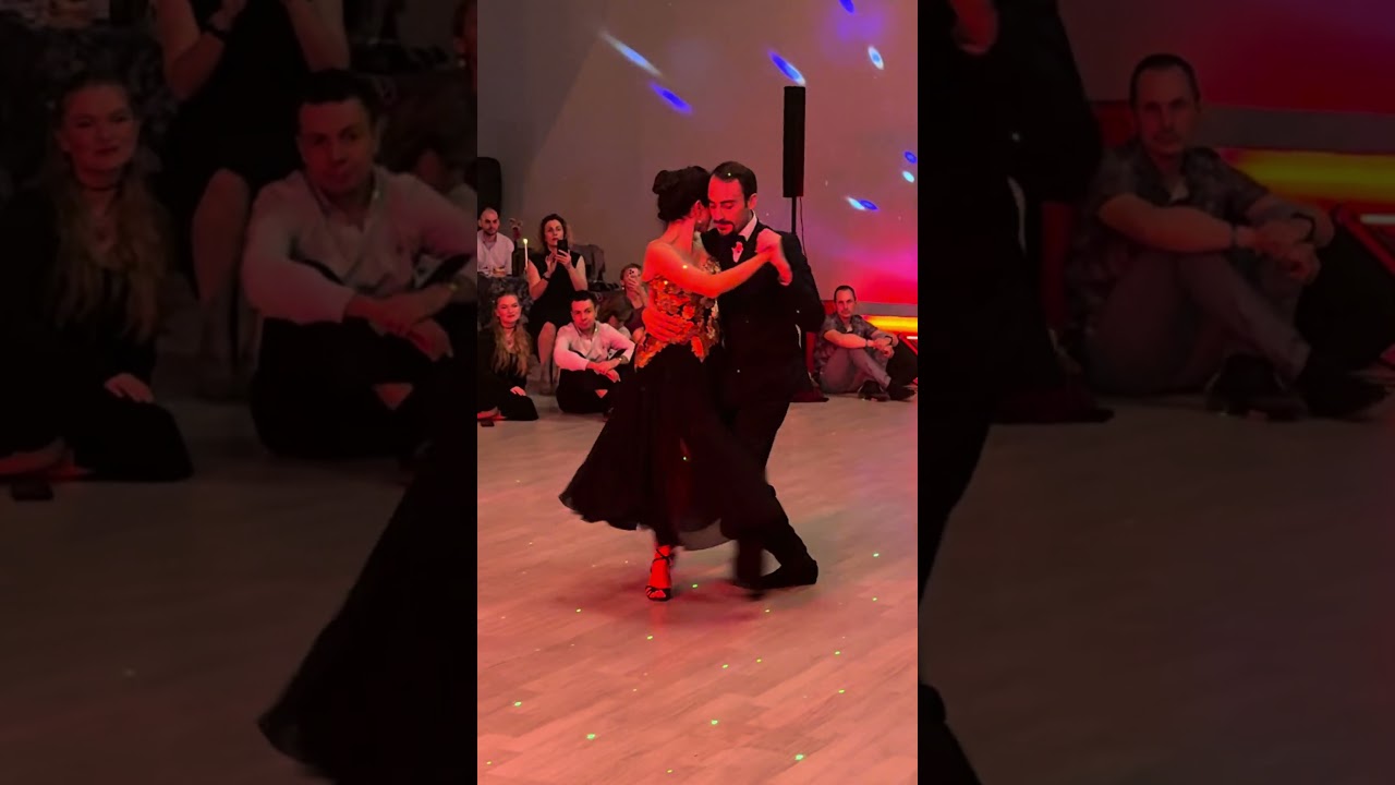 Video thumbnail for Lorena Tarantino & Gianpiero Galdi dance to "Gipsy Vals", played live by El Cachivache Quinteto 2/5
