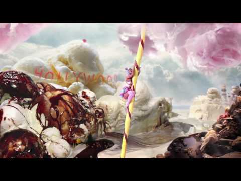 Katy Perry ft. Snoop Dogg California Gurls Official Music Video HD
