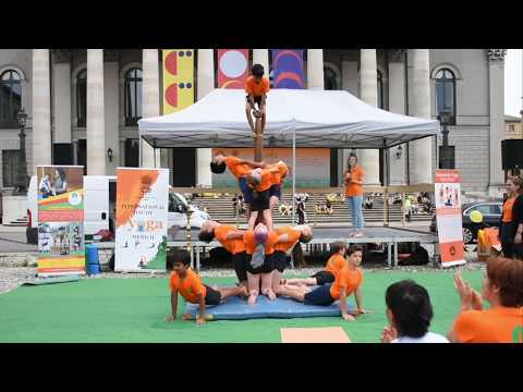 Celebrações do Dia Internacional do Yoga 2019 na Max Joseph Platz, Munique