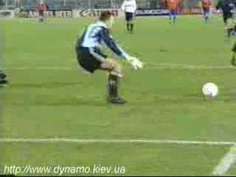 Calcio  Incredibile svista dell' arbitro