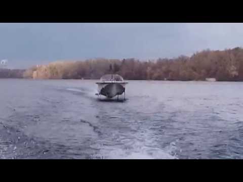 Катер Стрела Волга на подводных крыльях