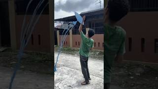 Download lagu Try making a waist kite with many tails, typical of West Sumatra #kites #kites mp3 Download lagu Try making a waist kite with many tails, typical of West Sumatra #kites #kites mp3