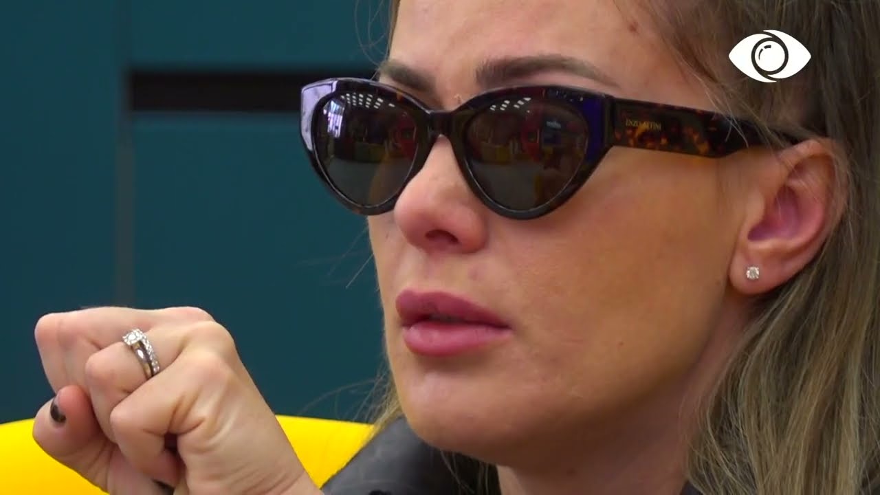 “Kam vendosur të mos e nxjerr të brendshmen time”, Olta bisedon me banorët