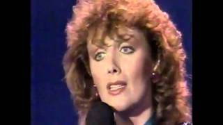 Maureen McGovern - Vocal Acrobatics (On Stage At Wolf Trap, 1988)