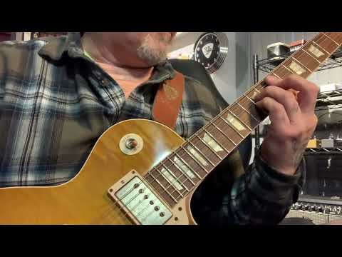 Marshall 50 watt plexi cranked up !