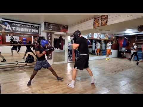 Sparing  choc  62kg vs 106 kg just run  #boxing #shorts