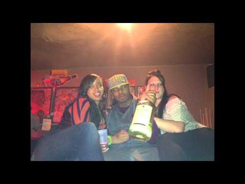 Schwaybles Gz - Drinks On Me Ft. Roscoe WIKI