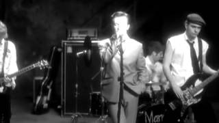 Mansun  - She Makes My Nose Bleed (PV)