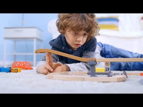 Slide 5 - Railway Bucket Builder Set, 50 Pieces (video)