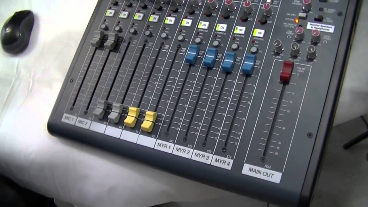 School Radio   Starter Studio Package   Power Up & Basic Operations