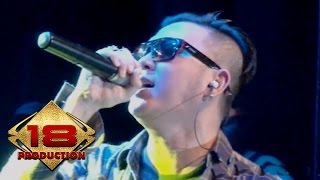 Download lagu FIve Minutes - Teman Biasa (Live Konser Baturaja 21 Februari 2015) mp3