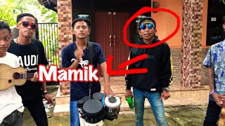 Download lagu Gelandangan Rhoma Irama - Mamik Pengamen Allay Karang Ampel mp3 Download lagu Gelandangan Rhoma Irama - Mamik Pengamen Allay Karang Ampel mp3