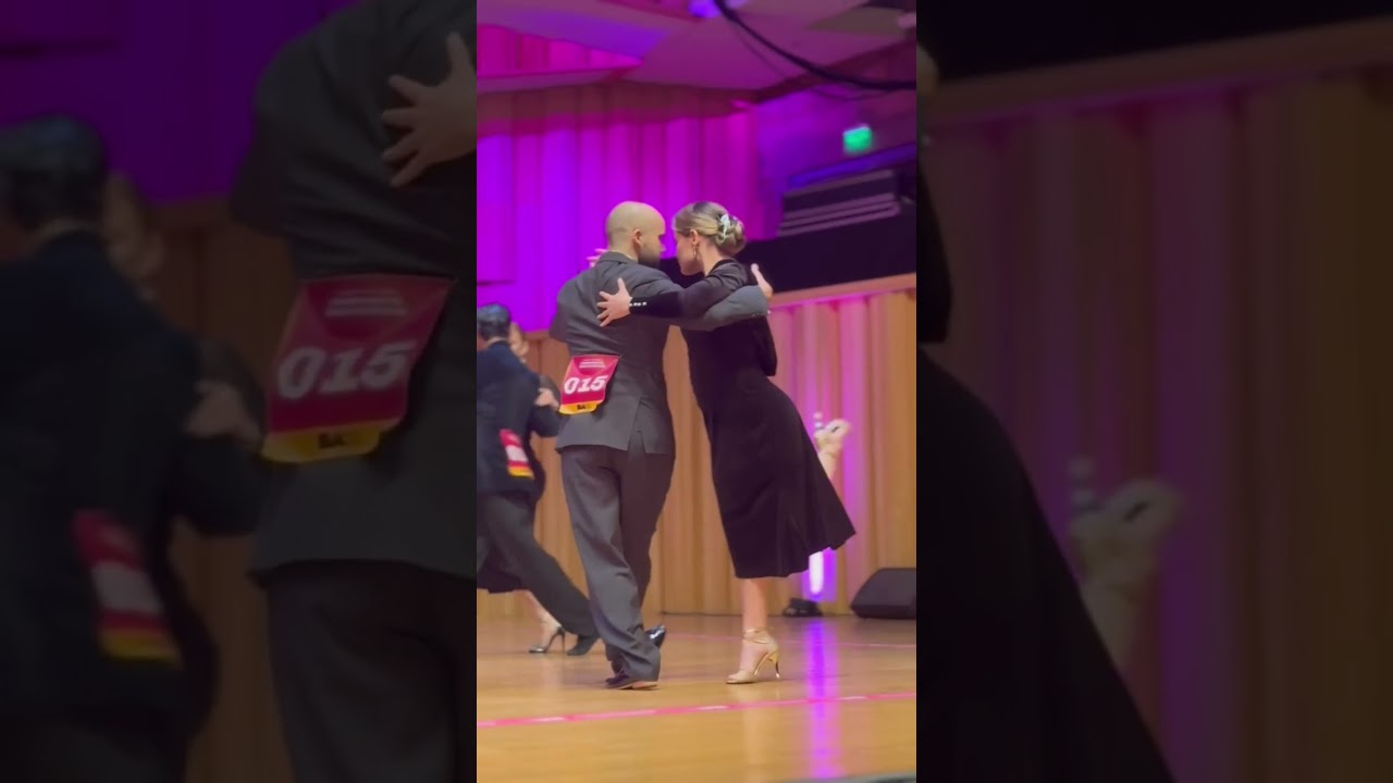 Valentina Massari y Leonardo Pankow Metropolitan Championship. Vals Champions