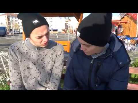 Ler is more(Noel d'Albert)