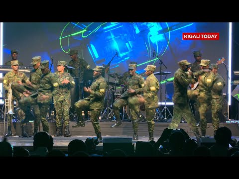 #Ubutwari2025: Dore udushya, RDF Band yataramiye abitabiriye igitaramo gisingiza Intwari