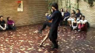 Geraldine Rojas y Javier Rodriguez - Gallo ciego