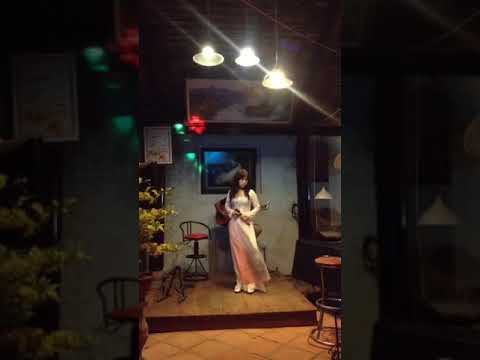 Thể hiện bởi Hoài Mỹ