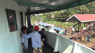 preview picture of video 'MYANMAR - mit der Fähre von Yangon nach Dala'