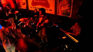 The Blue Chips - Sneakin Sally Through The Alley 4-25-12