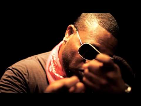 Japanese ft. Juliano  MC Sencillo - Guerra En El Barrio Remix (www.reggae.com.pa)