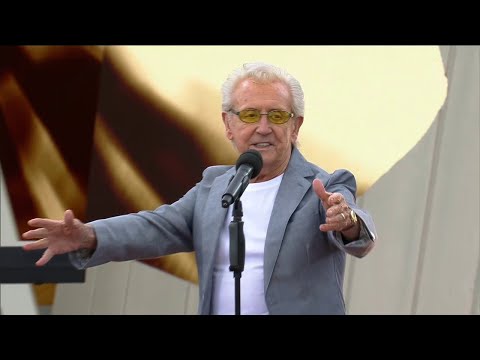 Tony Christie - I Did What I Did For Maria (ZDF Fernsehgarten 05.05.2024)