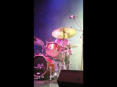Soulive 3/25/16 HOB Boston Alan Evans drum solo