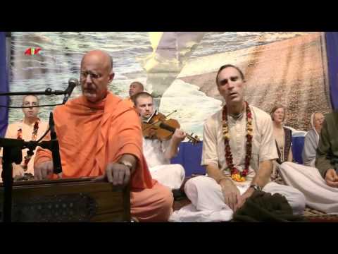 2011 09 10 Evening kirtan part 1