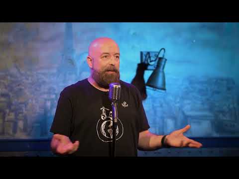 ¿Cuántos años me echáis? por Goyo Jiménez | Clínica Baviera