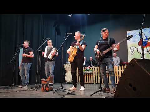 Zašpilaj in zakrikaj po domače ter Razigrani fantje