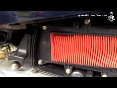 Air Filter Change on a Kymco Like 200i Scooter