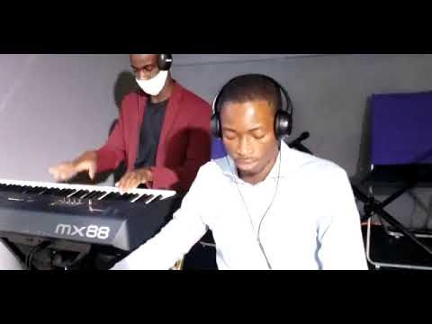 NOUS VOULONS VOIR TON RÈGNE