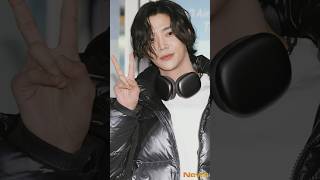 #Rowoon headed to Japan to attend the Calvin Klein event 😍😍