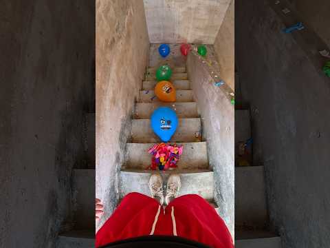 👣🎈💥Challenge the staircase obstacle course and pop the colorful balloons!#shorts