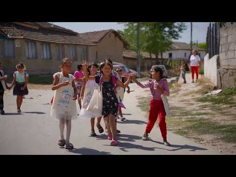 Teachers for children in vulnerable communities